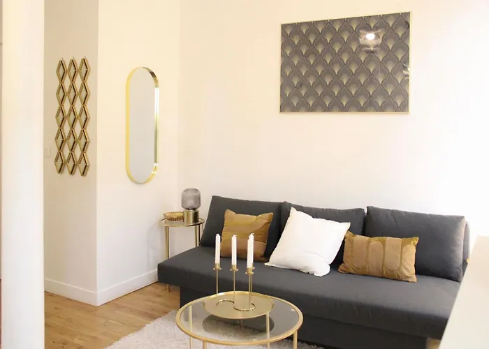 Bright And Comfortable Near Bercy