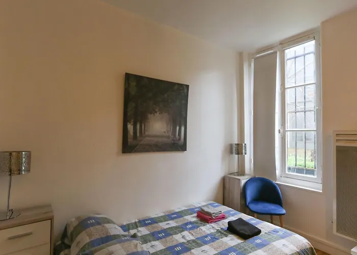 Bright And Comfortable Near Bercy アパート *
