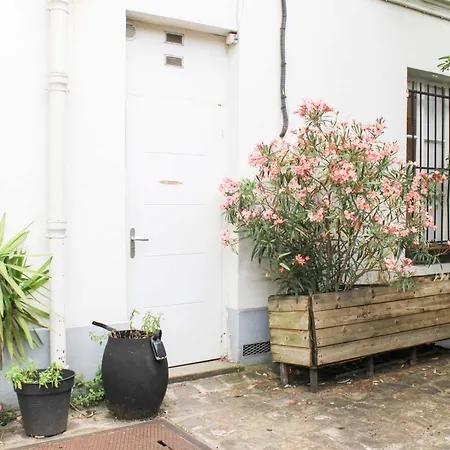 Bright And Comfortable Near Bercy Paris