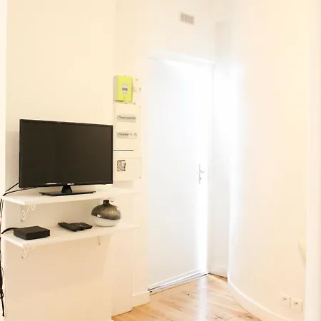 Bright And Comfortable Near Bercy Daire Paris