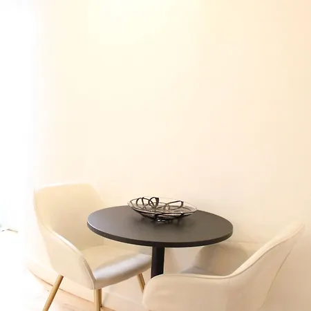 Bright And Comfortable Near Bercy Daire