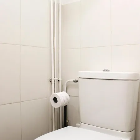 Daire Bright And Comfortable Near Bercy